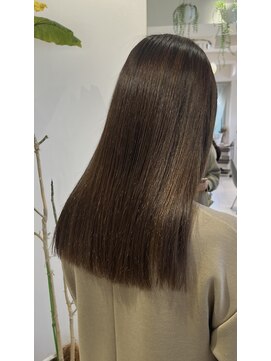 アヴァンセスリール(AVANCER sourire) カリスマブラウン