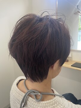 トナリ(tonari) ショートスタイル