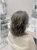 ツイスト巻き下ろしヘア