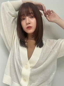 ベル 銀座5丁目店(Belle) ミディアムレイヤー×ナチュラルな艶ブラウン