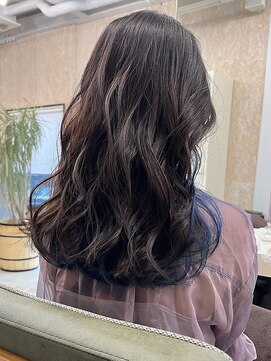 クレア バイ グレープバイン 金沢文庫(CLAIRE by GRAPEVINES) インナーブルーカラーロングヘア