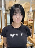 切りっぱなしボブ ブルーブラック