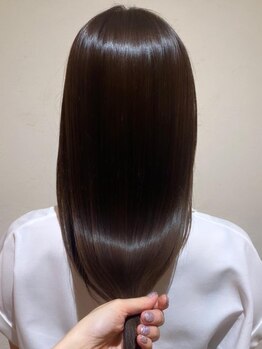 半個室型美容室 Sourire 福岡別府店 【スーリール】【4月9日 OPEN(予定)】の写真/【髪質改善×ダメージレス×ストレート】全てを手に入れるなら酸性ストレート★地毛のようなナチュラル質感