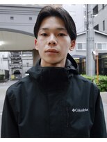 ブラウン(BROUN) 扱いやすい長さのセンターパート