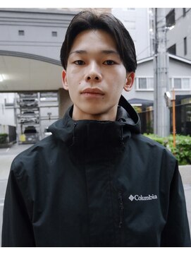 ブラウン(BROUN) 扱いやすい長さのセンターパート