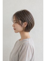 ベルス(bellus)&nbsp;小顔ショートボブ×オリーブグレージュ　20代　30代