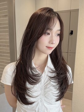 クーラ オモテサンドウ(Cura Omotesando) ロングレイヤー/小顔レイヤー/ブラウンカラー