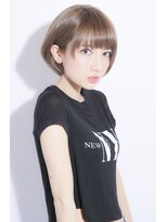 大人かわいいショートボブ小顔ヘルシーレイヤーイルミナカラー