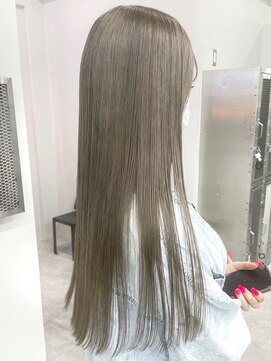 ウィコ 新宿(WICO) スモーキーグレージュセクションカラー/ダブルカラー[新宿駅]