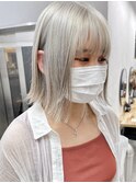 ダブルカラーハイトーンホワイトベージュ外ハネボブくびれヘア◎