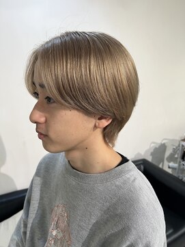 イリ 梅田(ili) ミルクティーベージュ/センターパート