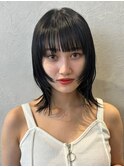 顔周りレイヤーカットくびれヘアミルクティーベージュカラー