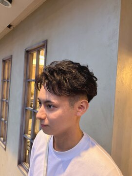 エイミーバイアフロート(amie by afloat) 【伊藤指名限定】刈り上げフェザーショート