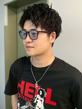 セプト 博多(SEPT.) アップバング メンズショート ツーブロック 眉毛カット