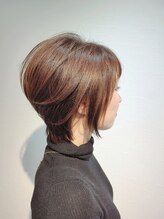 ルカルム(Le Calme) 前下がりショートレイヤー