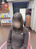 ナンバーエイト(number eight)&nbsp;小顔美シルエット大人可愛いマロンブラウンストレートセミディ