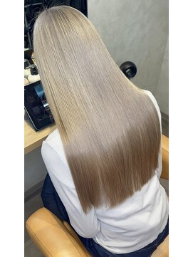 milk tea【ダブルカラー/ブリーチ/髪質改善】