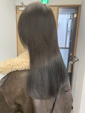 ダークトーンオリーブグレージュ透明感カラー＊艶髪ストレート