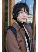 丸みシルエットのウルフボブ