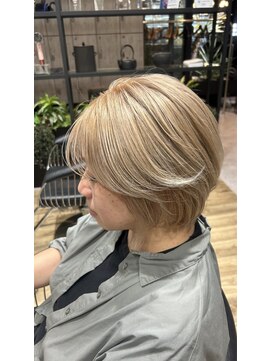 コレットヘアー ザモリオカ(Colette HAIR the MORIOKA) ハイトーンベージュ×ショートボブ