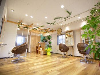 Agu hair chiaro 勾当台公園店【アグ ヘアー キアロ】