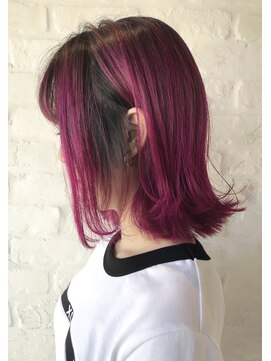 ユナイテッドビューティー 金沢(UNITED BEAUTY) 切りぱなし、レッドカラー