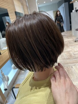 アヴァンス 堺東店(AVANCE.) 丸みショート×インナーカラー