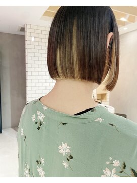 ハル(HAL) プツッとボブ×インナーカラー