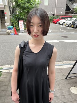 カフ(CAF) CAF FUKO 前上がりボブ/ミニボブ/センター分け/黒髪/大阪/心斎橋