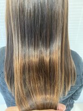 STYLE 02：　頭皮ケア×艶髪