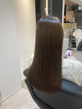 エミュスト(Emuest) 髪質改善丸味ストレート