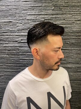 ワイズバーバー ギンザ  神田御茶ノ水店(Y's BarBer GINZA) 30代40代オシャレフェード<理容室>