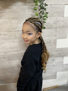 ロカット サロン(Roquat Salon) コーンロウ 【ヘアセット/ヘアメイク/立川/八王子/袴着付け】