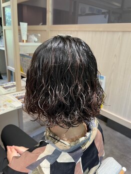 ロッコ(Rocco)の写真/髪質や骨格に合わせたカット技術×トレンドパーマでワンランク上のオシャレを叶えます♪ [船橋駅/パーマ]