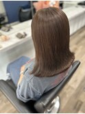 切りっぱなしミディアムボブ