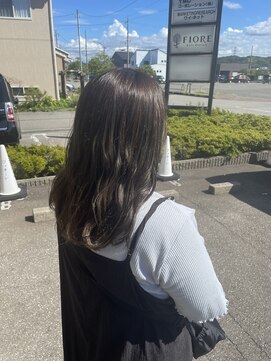 フィオーレ ヘアデザイン(FIORE hair design) スモーキーマットアッシュ