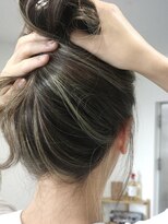 ストラット(STRUT)&nbsp;巻かずともカワイイ、ハイライトカラー