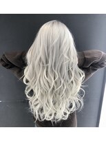 ココ 横浜(coco)&nbsp;ハイライト、ブリーチ、ダブルカラー、インナーカラー、エクステ