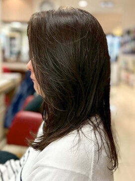 ヘアークリアー 春日部 おしゃれな大人のブルーアッシュリバースロング