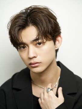 ルーシー 渋谷(LUCEY) センターパートフェザーパーマシャドウパーマメンズパーマ