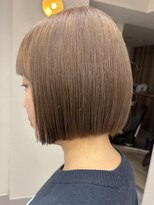 フルリール(fleurir) ミニボブ/ボブ/切りっぱなしボブ/ベージュ/ハイトーン