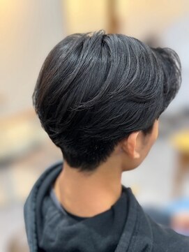 オーワンシーオー(o1co) 【 センターパート / ハンサムショート / メンズカット 】