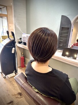 ヘアーメイクロージー 八軒店 (HAIR MAKE ROSY) 絶壁解消後頭部ふんわり丸み大人ショートボブ