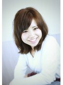 切りっぱなしミディアムボブ♪
