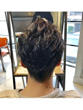 インス(ensue) 大人クール☆くせ毛風パーママッシュショートスタイル◇中島