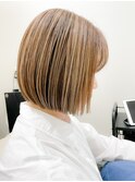 ハイライトカラーのオシャレミニボブ