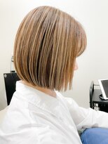 ロンド(ROND)&nbsp;ハイライトカラーのオシャレミニボブ