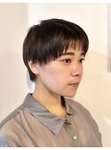 20代30代レディースショートオン眉レイヤーカット
