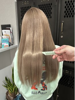 スイ(Suy')の写真/旭川エリアでは希少《ハリウッドトリートメント》導入サロン！髪本来の成分に着目した新しい技術で美髪に！