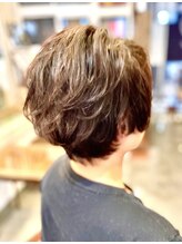 サーティエイト(38) 50代ソフトゆるカールショートパーマヘア